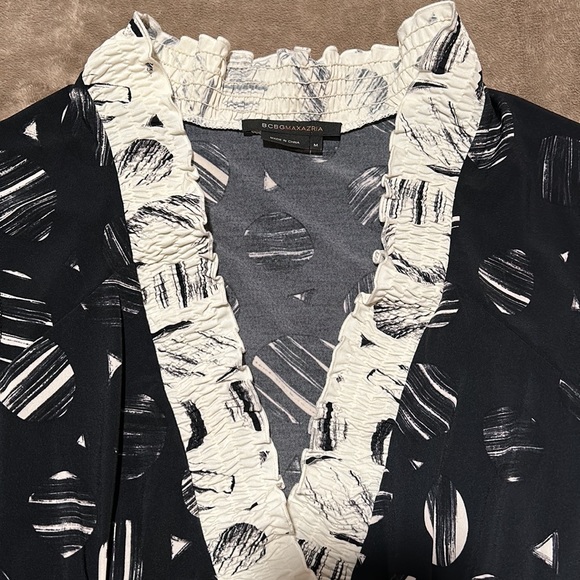 BCBGMaxAzria V- Nech Top - Picture 8 of 8